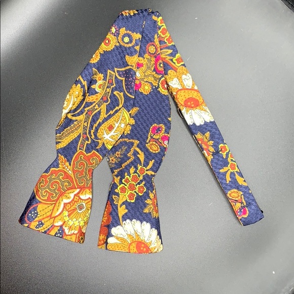 Silk Bow Tie - Picture 3 of 4